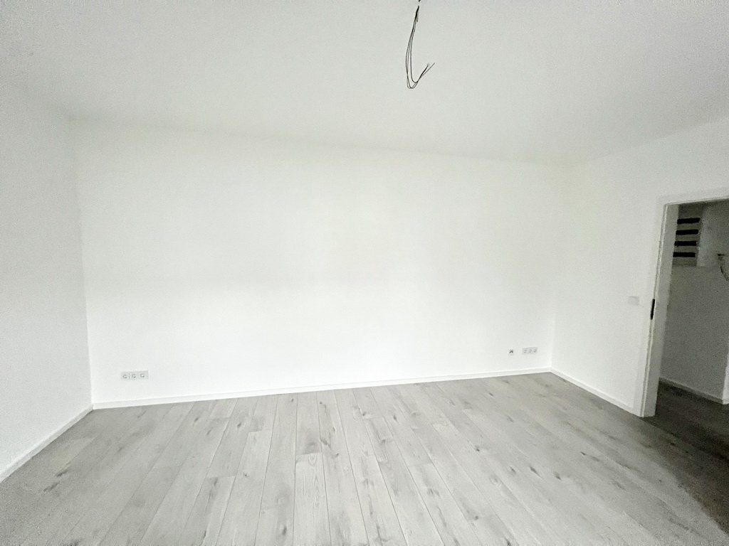 GLOBALVERKAUF – Vollmodernisiertes 13 Parteienhaus KfW 55 in Niedernhausen – TOP VERMIETET – TOP RENDITE