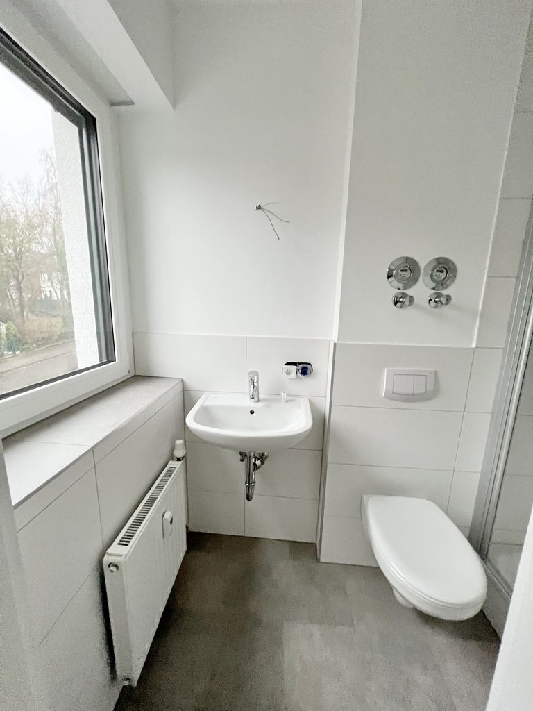 GLOBALVERKAUF – Vollmodernisiertes 13 Parteienhaus KfW 55 in Niedernhausen – TOP VERMIETET – TOP RENDITE