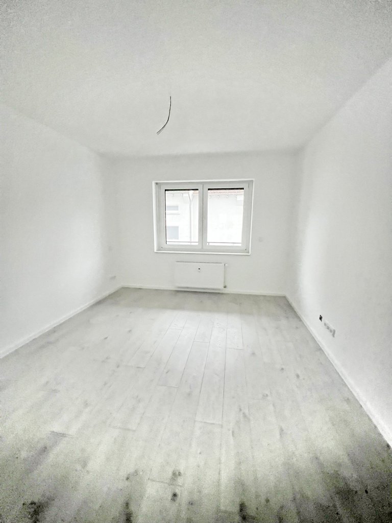 GLOBALVERKAUF – Vollmodernisiertes 13 Parteienhaus KfW 55 in Niedernhausen – TOP VERMIETET – TOP RENDITE