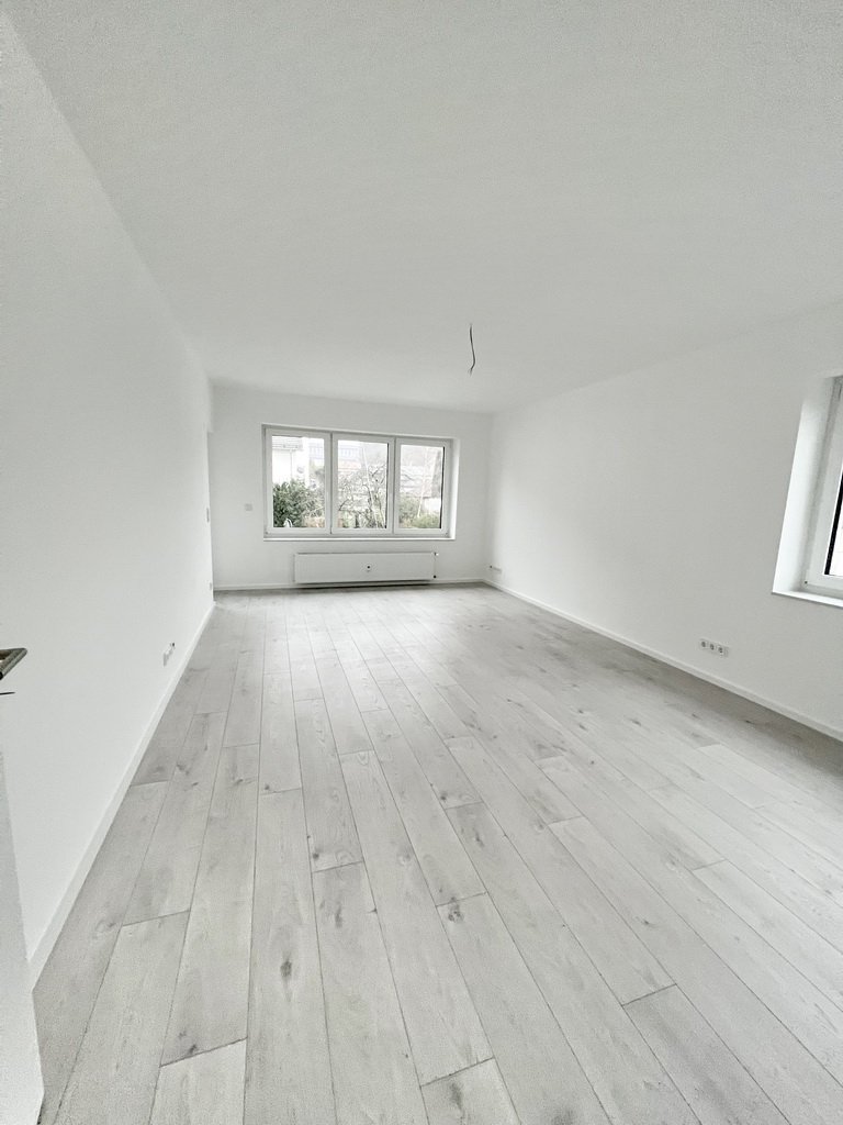 GLOBALVERKAUF – Vollmodernisiertes 13 Parteienhaus KfW 55 in Niedernhausen – TOP VERMIETET – TOP RENDITE