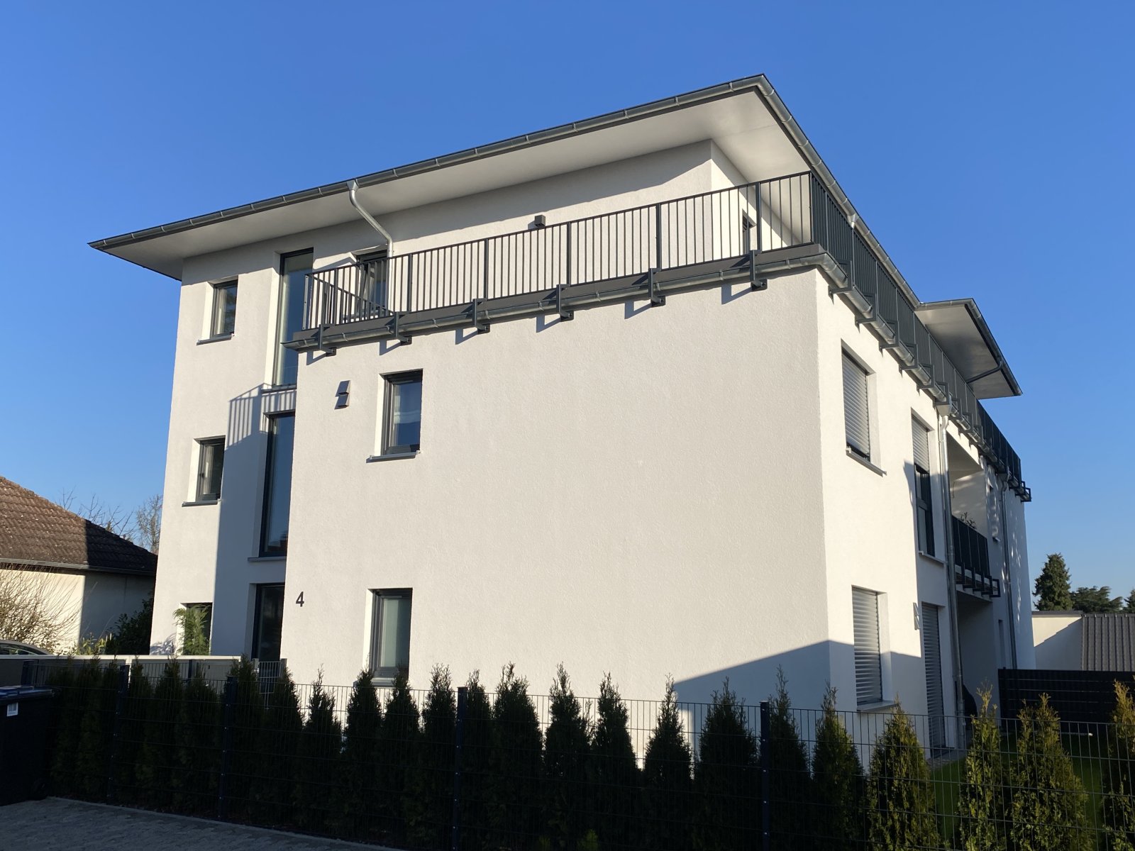 ERSTBEZUG + Traum-Penthouse in AAA-Lage mit sagenhaftem Skyline-Blick auf Frankfurt!