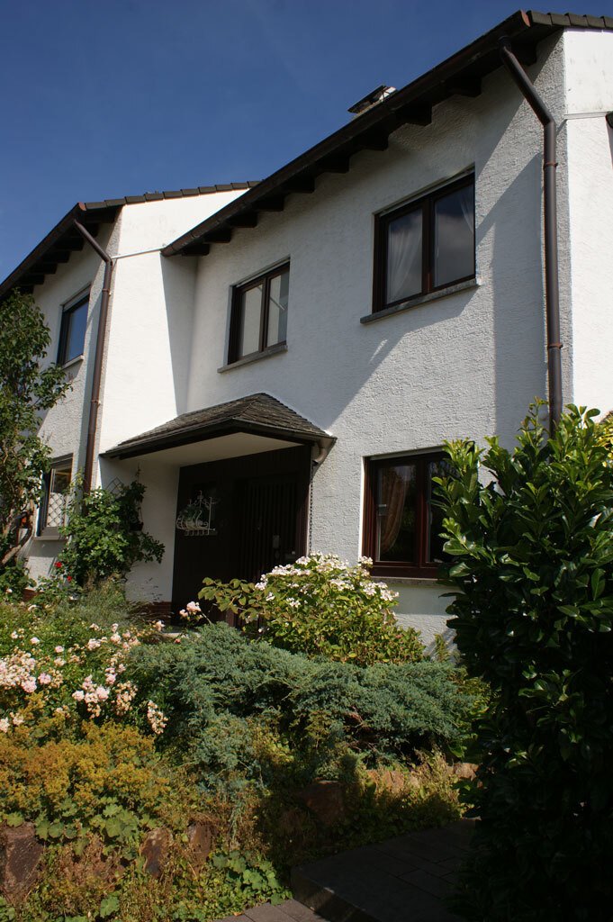 OPEN HOUSE 1.11. & 2.11. + FÜR DIE FAMILIE + Geräumiges Reihenmittelhaus in Südwestausrichtung mit schönem Garten