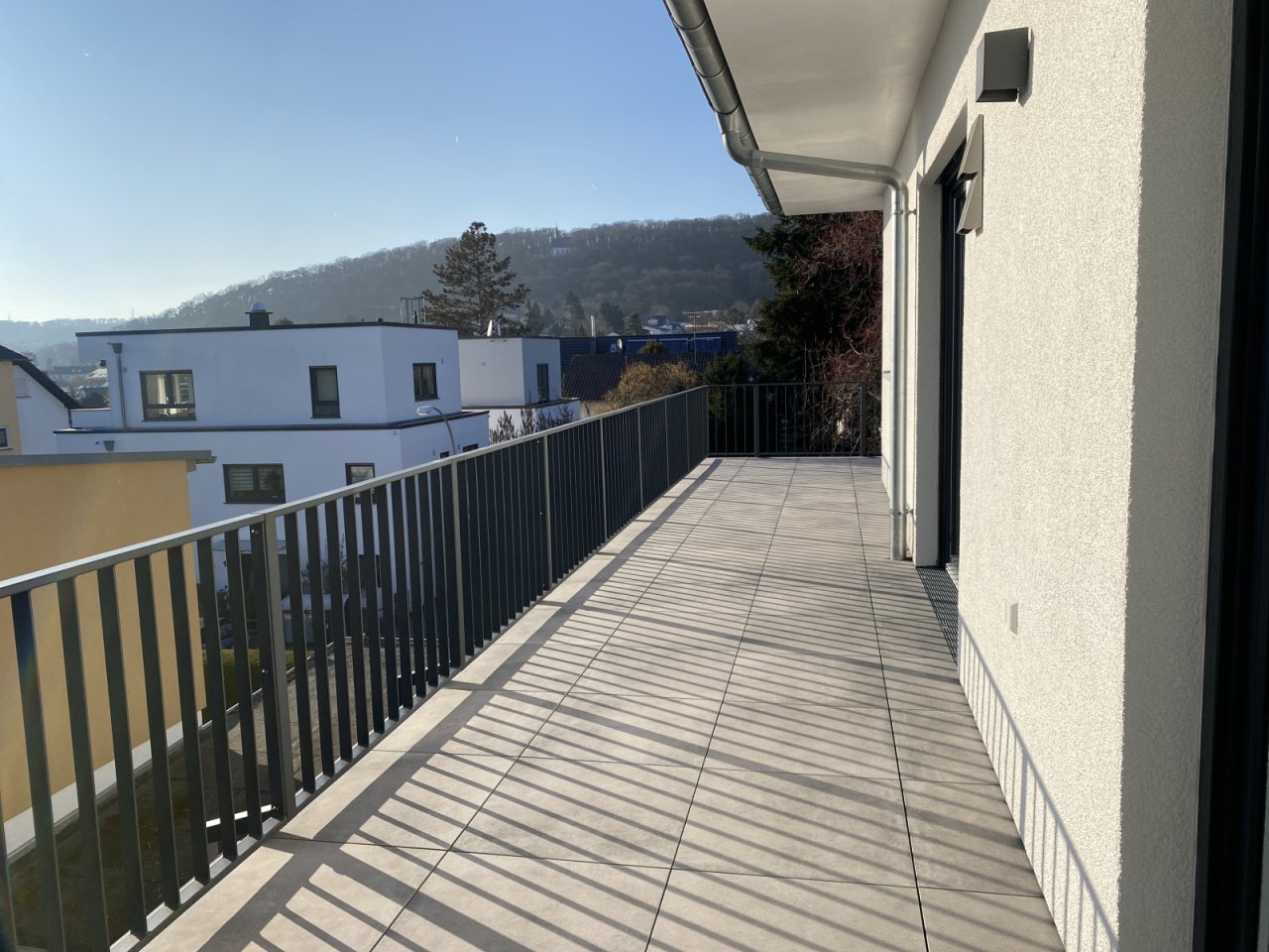 Dachterrasse Richtung Kapellenberg Dachterrasse Richtung Kapellenberg