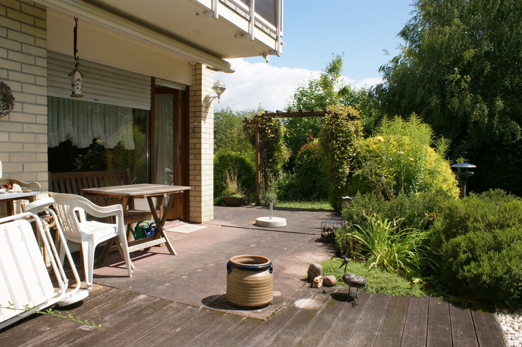Sehr große Terrasse in Süd-Ausrichtung Sehr große Terrasse in Süd-Ausrichtung