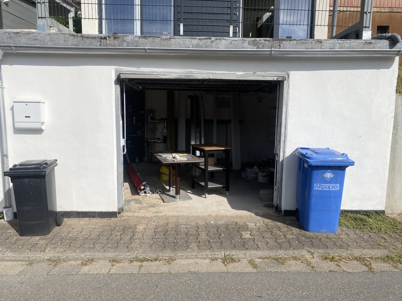 Garage Garage